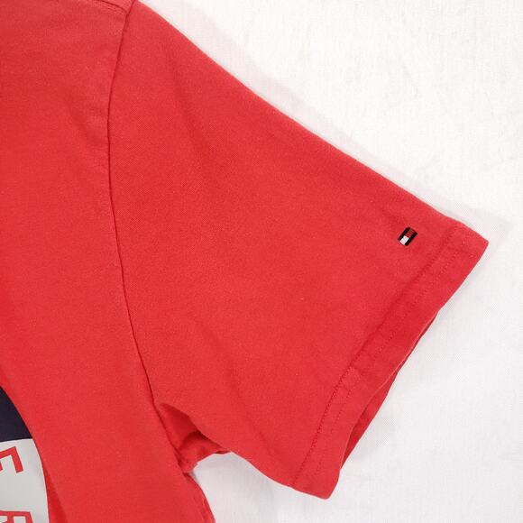 Tommy Hilfiger T Shirt Boys Extra Large Red Circle Emblem Graphic Crew Neck Tee - Picture 5 of 10